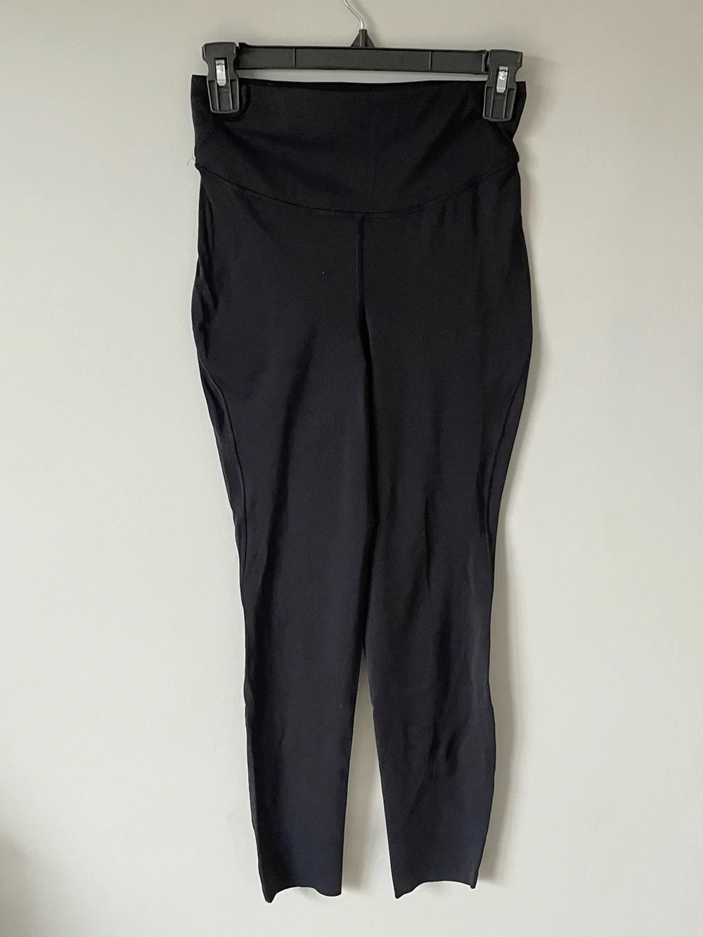 Lululemon Base Pace Black High-Rise Leggings 25